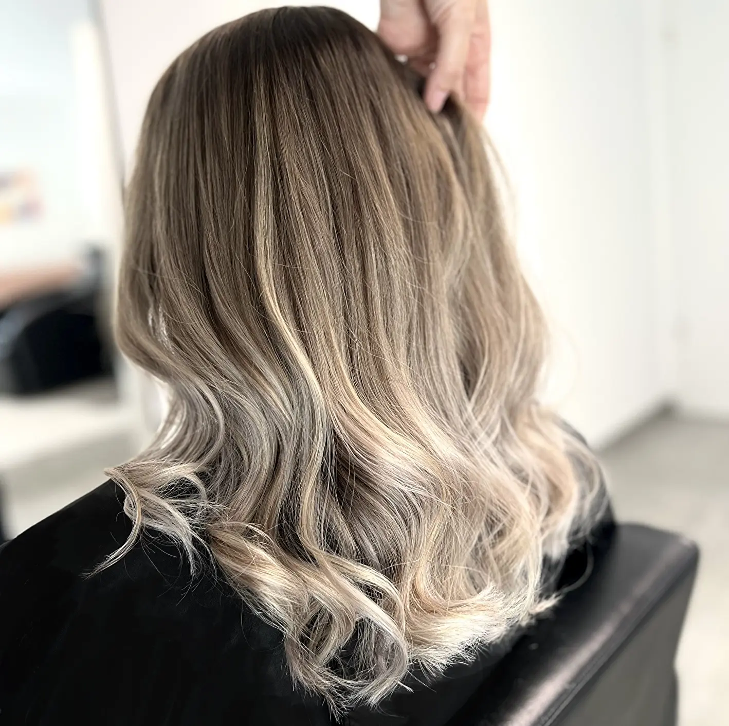 Willkommen im SALON FARBSPIEL